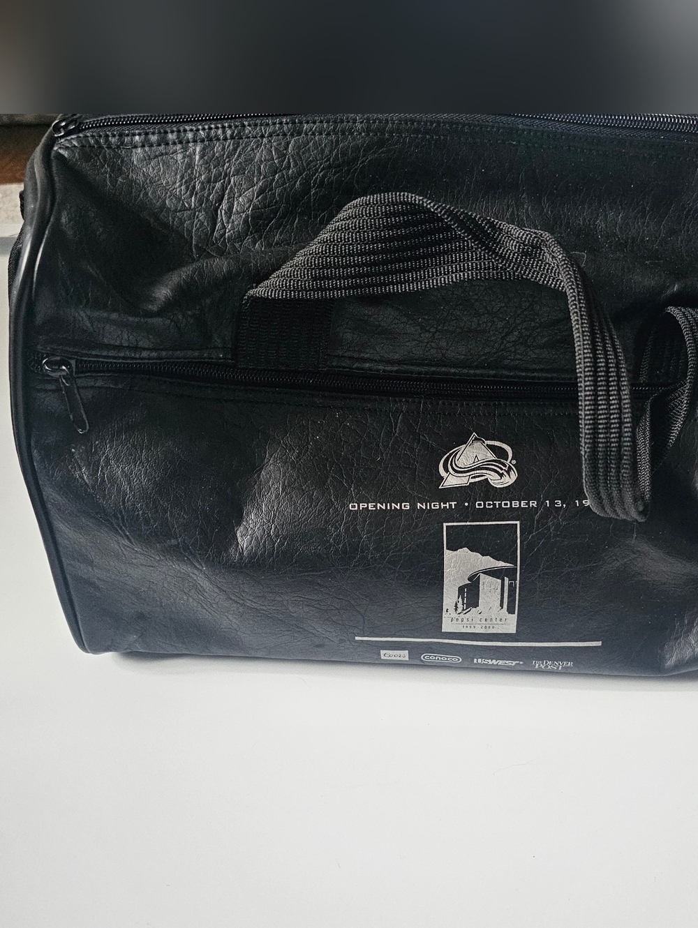 NHL AVALANCHE HOCKEY  OPENING NIGHT DUFFLE BAG PEPSI CENTER DENVER OCT 13 1999